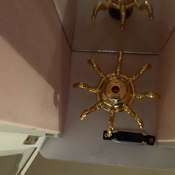 Jewelry Box - Picture 4 of 6